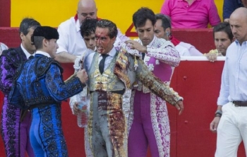 Τραγικό τέλος για τον διάσημο ταυρομάχο Ιβάν Φαντίνο – Τον σκότωσε ο ταύρος στην αρένα (φωτο)